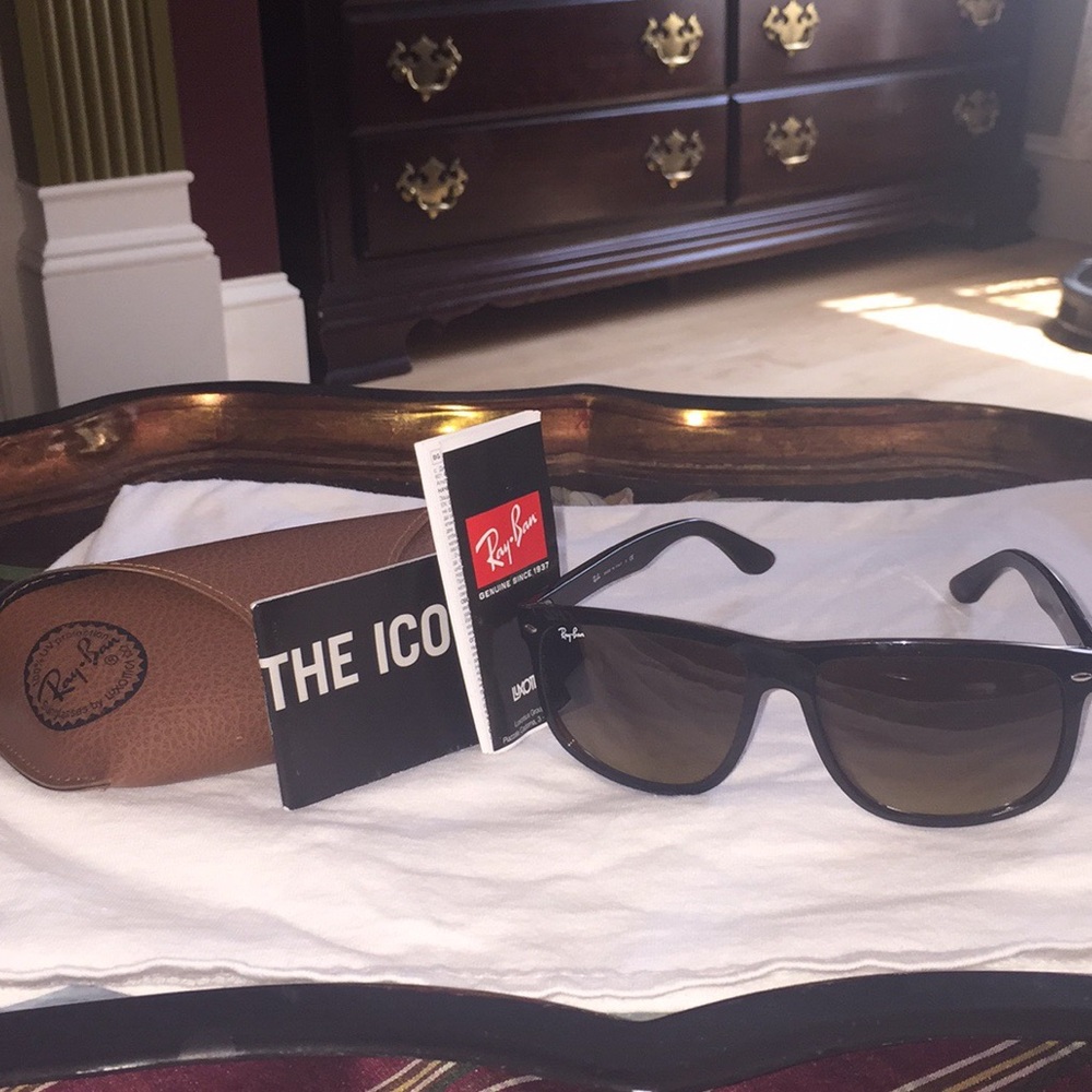 REDUCED ‼️‼️‼️ NEW rayban sunglasses “Justin”